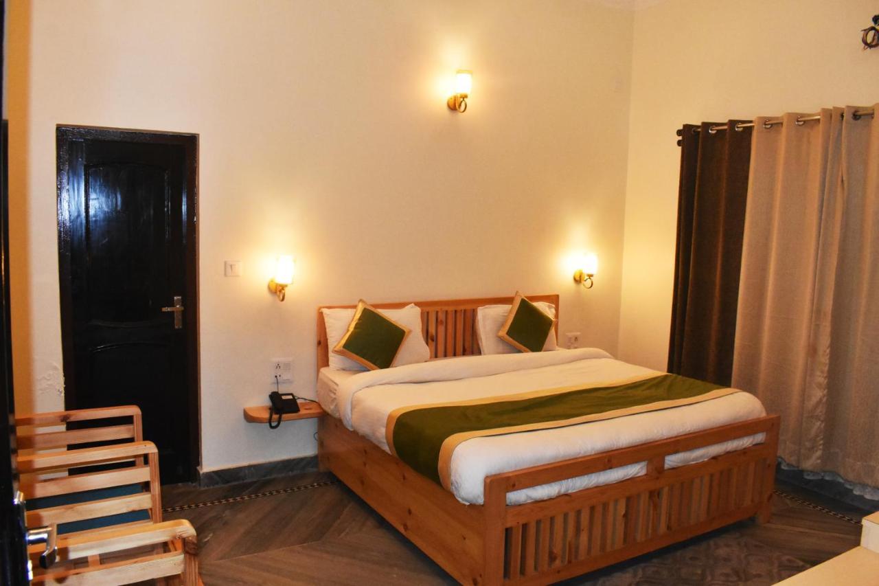 The Walnut Creek Hotel บีมตาล ภายนอก รูปภาพ