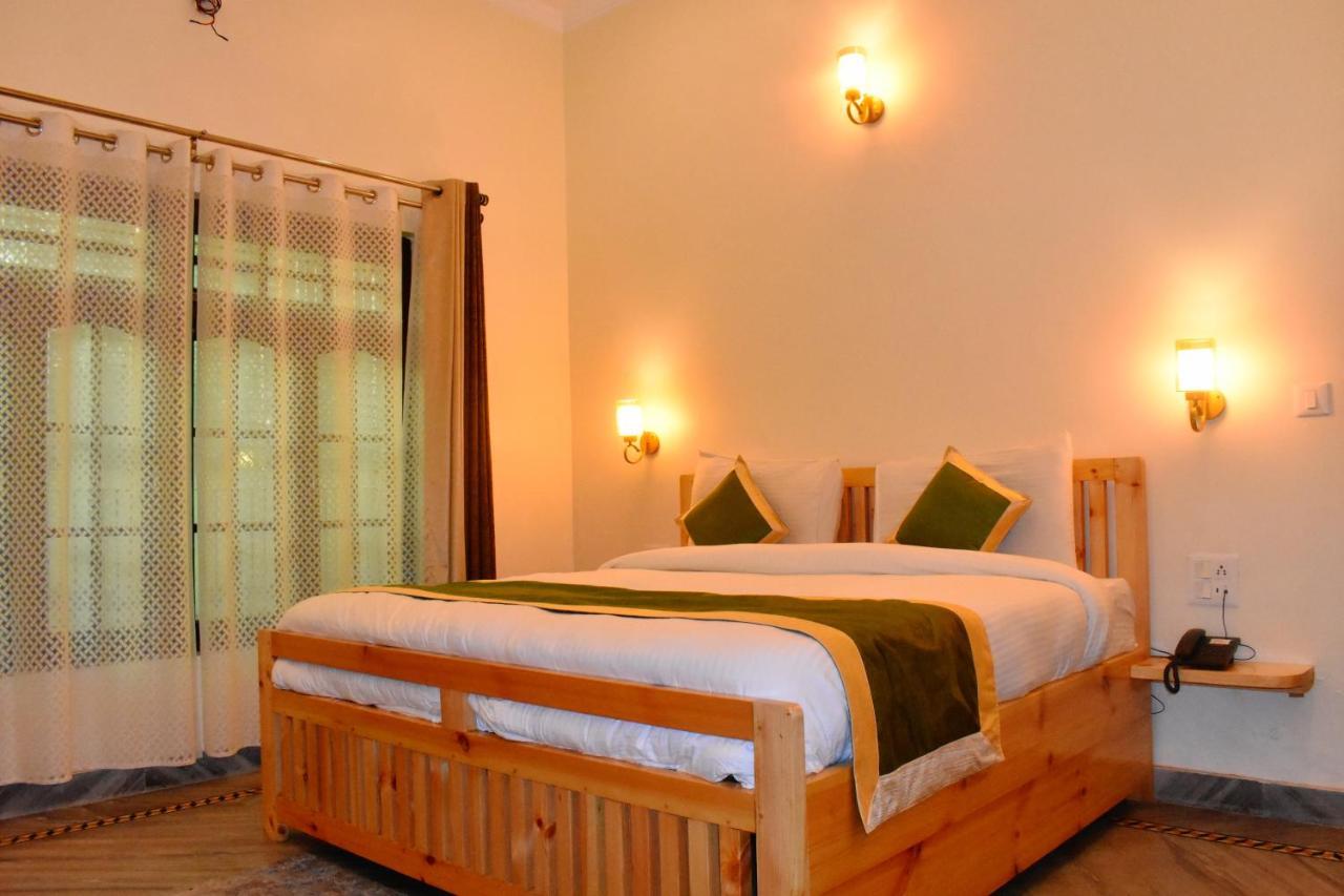 The Walnut Creek Hotel บีมตาล ภายนอก รูปภาพ